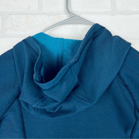 All In Motion Blue Zip-Up Hoodie‎ Warm Jacket, Size XL Boys / Girls EUC - Picture 12 of 14